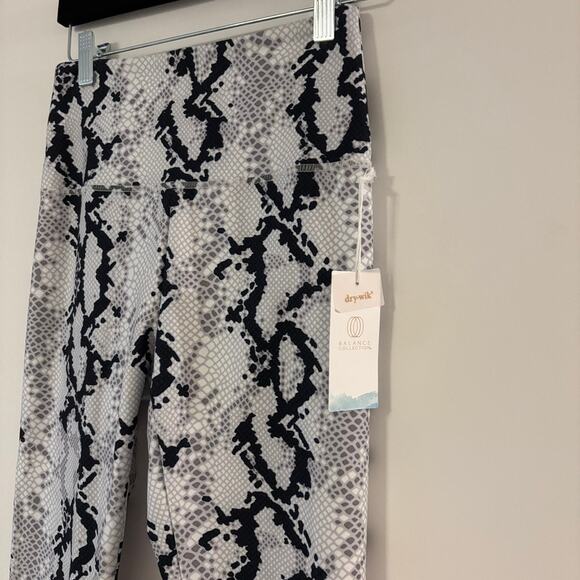 NWT Balance Collection Legging Snake Print Medium - Picture 2 of 10